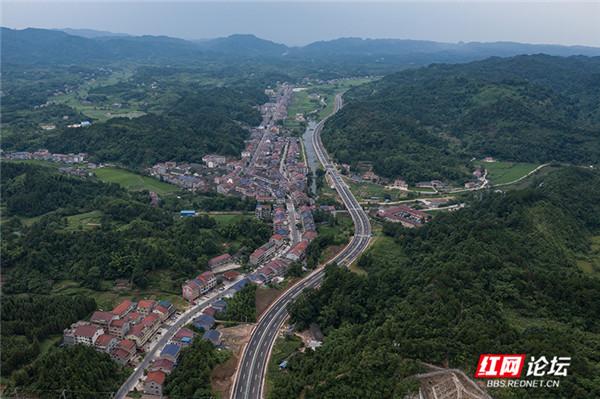 7月1日通车的桃龙大道你期待吗?放上一组美照提前曝光它的真容休闲区蓝鸢梦想 - Www.slyday.coM 7月1日通车的桃龙大道你期待吗?放上一组美照提前曝光它的真容休闲区蓝鸢梦想 - Www.slyday.coM