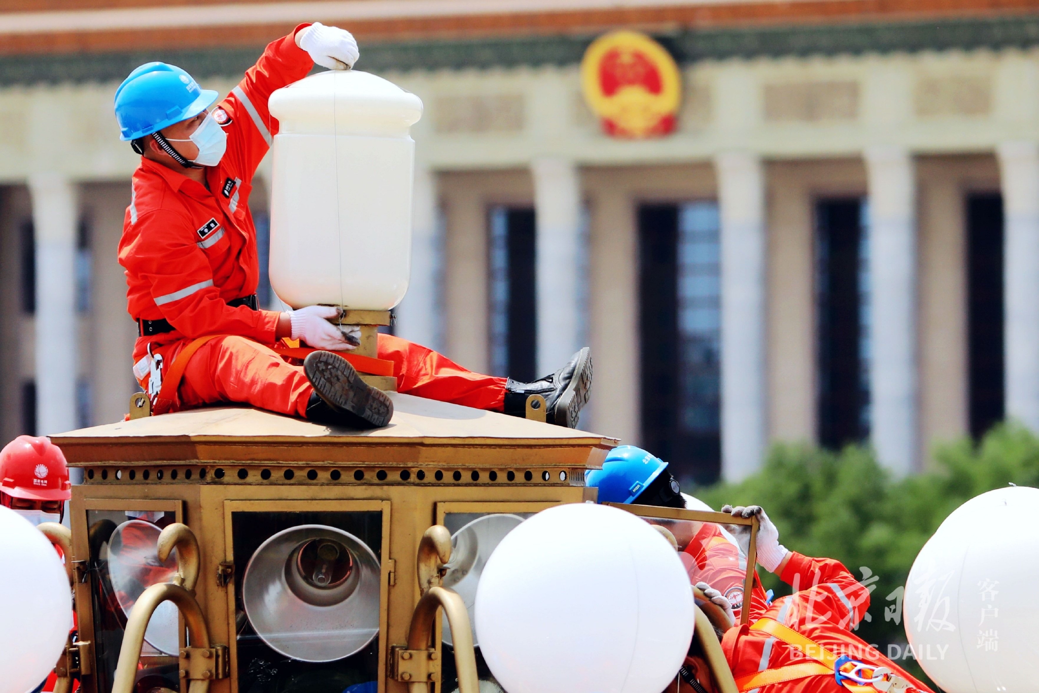 迎接党的二十大!天安门广场与长安街华灯全面“体检”休闲区蓝鸢梦想 - Www.slyday.coM 迎接党的二十大!天安门广场与长安街华灯全面“体检”休闲区蓝鸢梦想 - Www.slyday.coM