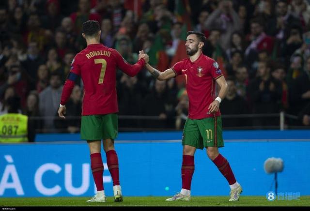 B费:希望能和C罗一同参加曼联季前训练,期待新赛季更进一步休闲区蓝鸢梦想 - Www.slyday.coM B费:希望能和C罗一同参加曼联季前训练,期待新赛季更进一步休闲区蓝鸢梦想 - Www.slyday.coM