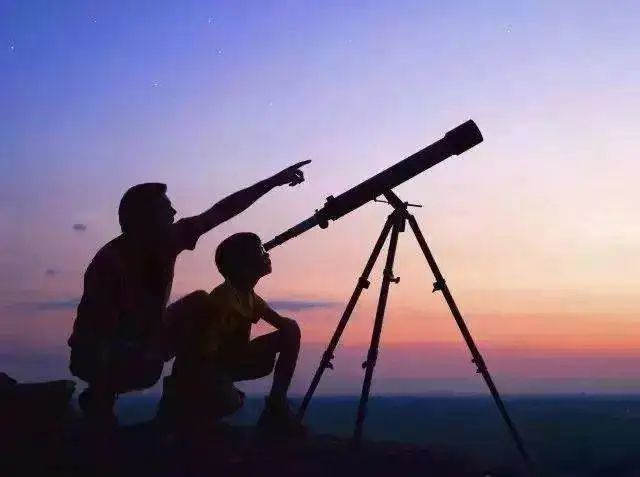 柳州还有这样的地方?研究火箭,探索太阳系演变……“高大上”的课程惊呆家长!休闲区蓝鸢梦想 - Www.slyday.coM 柳州还有这样的地方?研究火箭,探索太阳系演变……“高大上”的课程惊呆家长!休闲区蓝鸢梦想 - Www.slyday.coM