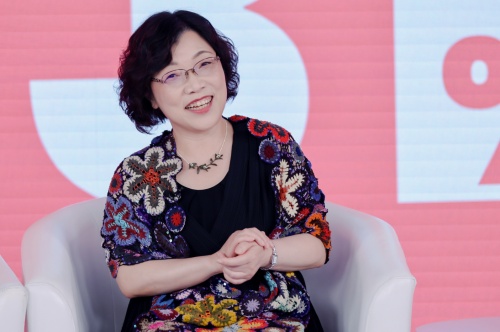 雅漾联合权威机构及皮肤科专家发布《2022中国敏感性皮肤护肤百科》休闲区蓝鸢梦想 - Www.slyday.coM 雅漾联合权威机构及皮肤科专家发布《2022中国敏感性皮肤护肤百科》休闲区蓝鸢梦想 - Www.slyday.coM