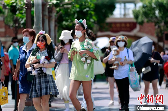 上海迪士尼乐园重新开放23万人在线观看直播插图1 上海迪士尼乐园重新开放23万人在线观看直播插图1