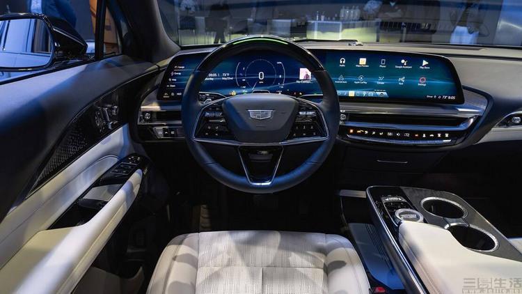 买台老手机后,才发现如今屏幕的“缩水”有多厉害休闲区蓝鸢梦想 - Www.slyday.coM 买台老手机后,才发现如今屏幕的“缩水”有多厉害休闲区蓝鸢梦想 - Www.slyday.coM