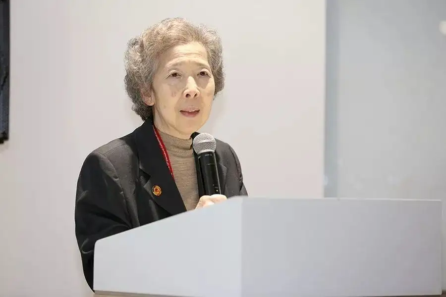 香港回归25周年,冲上热搜的“001小姐”是谁?休闲区蓝鸢梦想 - Www.slyday.coM 香港回归25周年,冲上热搜的“001小姐”是谁?休闲区蓝鸢梦想 - Www.slyday.coM