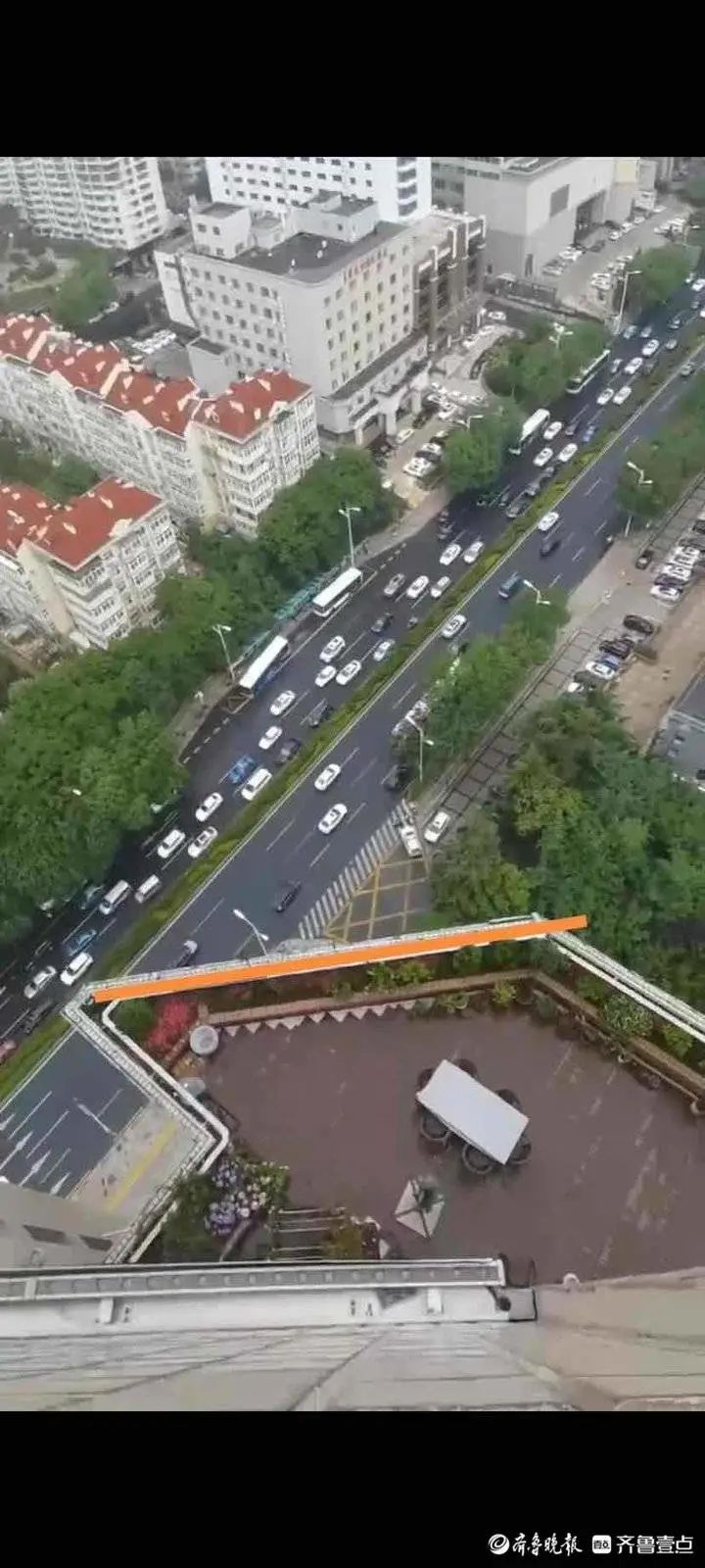 青岛67岁老人被一包A3纸砸中,不幸身亡!嫌疑人身份……休闲区蓝鸢梦想 - Www.slyday.coM 青岛67岁老人被一包A3纸砸中,不幸身亡!嫌疑人身份……休闲区蓝鸢梦想 - Www.slyday.coM