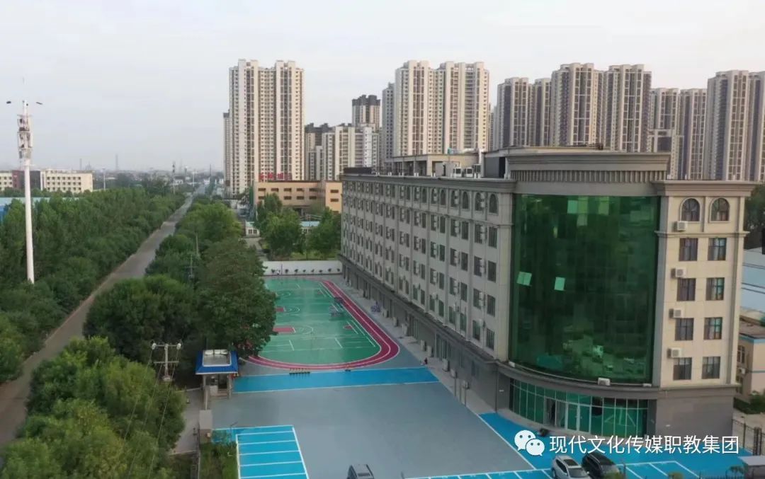 做时代艺术传媒精英助青年健康快乐成长