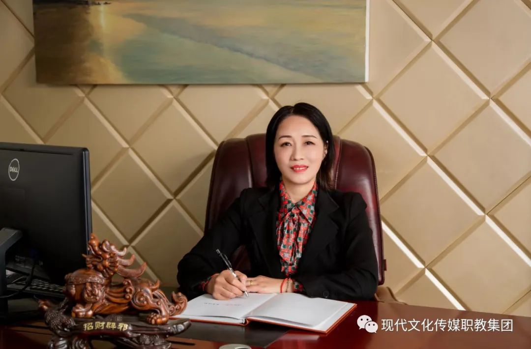 做时代艺术传媒精英助青年健康快乐成长