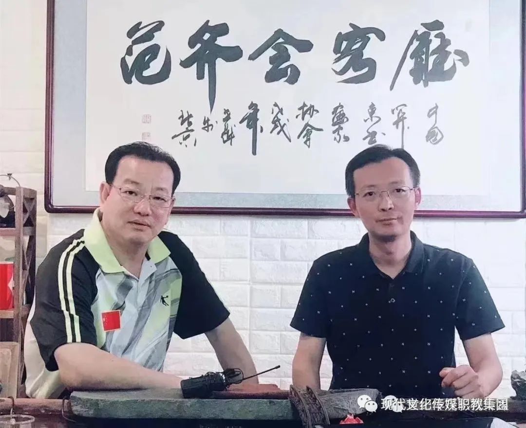 做时代艺术传媒精英助青年健康快乐成长