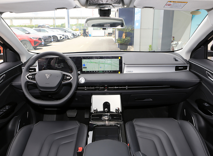 年轻人喜欢的电动SUV都在这,哪吒U•智/AION Y/元PLUS对比