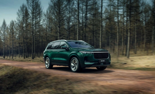 35万预算,问界M7、理想ONE和岚图FREE如何选?