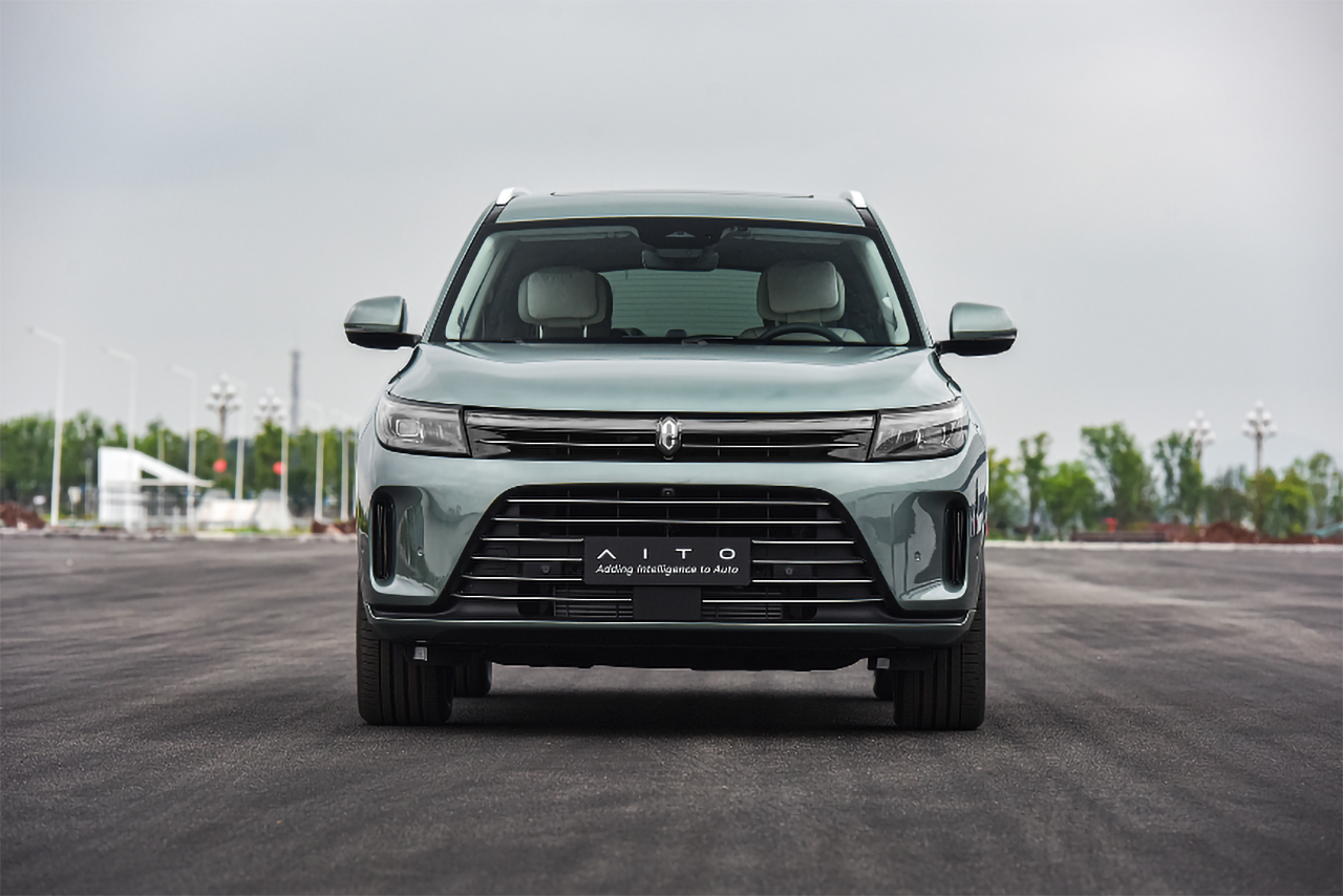 问界M7与理想ONE,两个“百万豪车”怎么选?