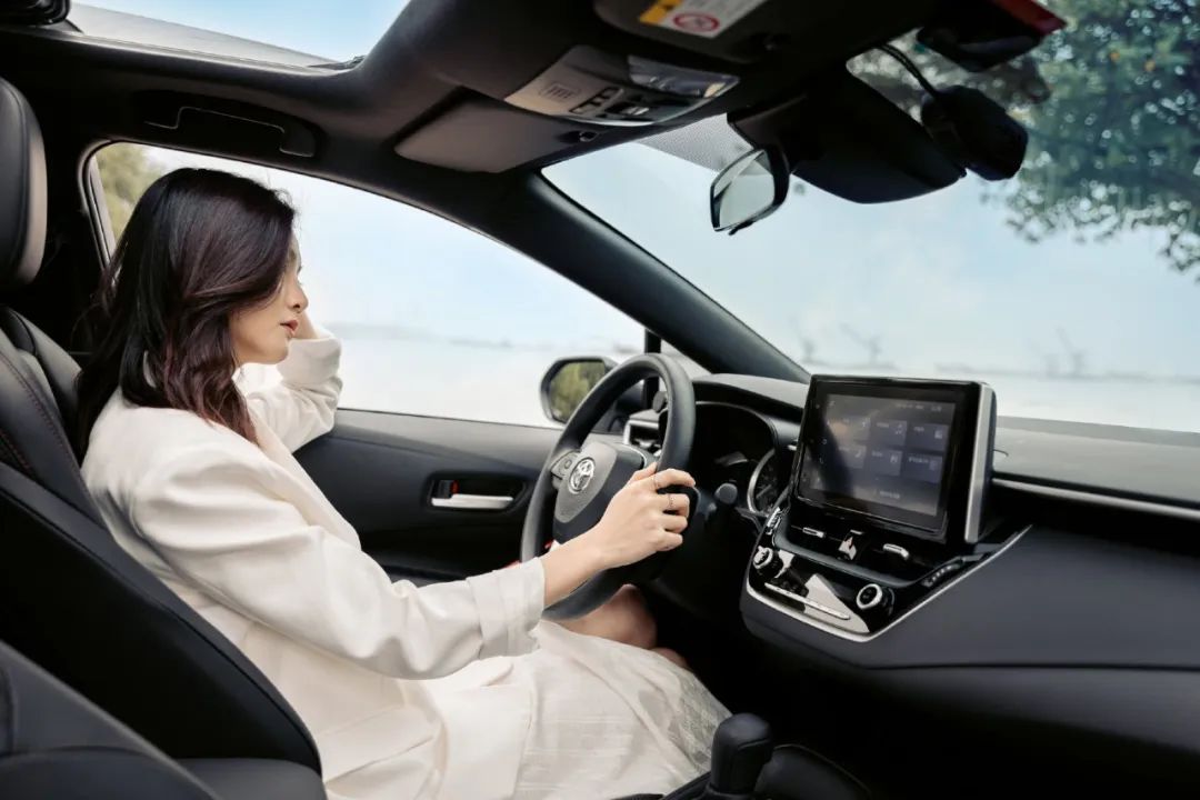 顶配英朗10万落地,雷凌直降3万!最后一款大家都烦?