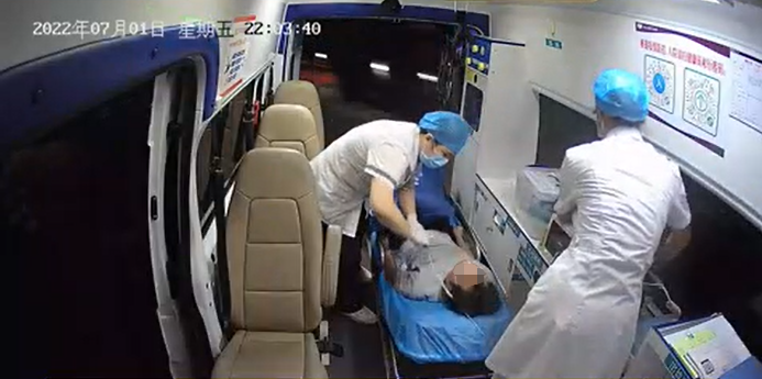 “救救我!”太阳村附近高速上,前车黑夜中摇下车窗大喊…休闲区蓝鸢梦想 - Www.slyday.coM “救救我!”太阳村附近高速上,前车黑夜中摇下车窗大喊…休闲区蓝鸢梦想 - Www.slyday.coM