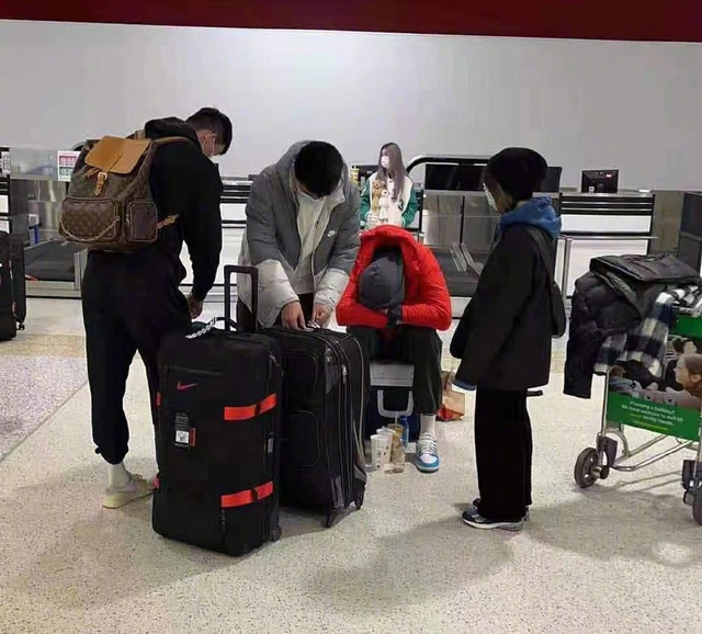 中国男篮又一坏消息!周琦未能前往印尼,登机前晕倒在地留澳治疗休闲区蓝鸢梦想 - Www.slyday.coM 中国男篮又一坏消息!周琦未能前往印尼,登机前晕倒在地留澳治疗休闲区蓝鸢梦想 - Www.slyday.coM