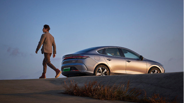 可油、可电、可增程 吉利与比亚迪的这两款车可买