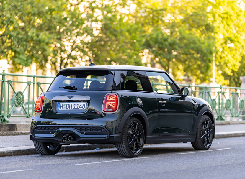 【帮你选车】除了芭蕾猫女司机还有什么可选的?smart/MINI/Q2L