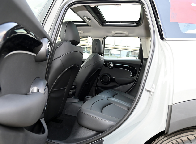 【帮你选车】除了芭蕾猫女司机还有什么可选的?smart/MINI/Q2L