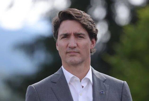 当地时间7月9日,加拿大总理特鲁多在新斯科舍省特鲁罗(truro)向第一次