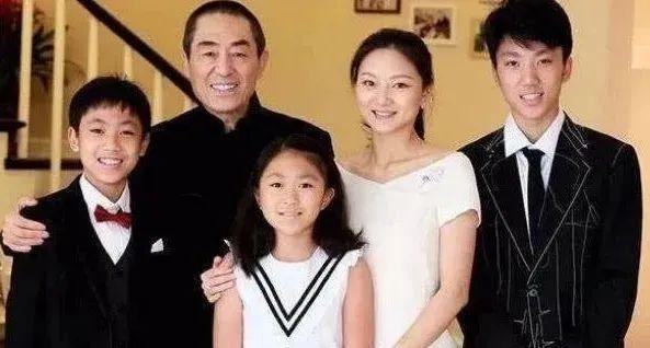 张艺谋出售无锡别墅,疑与易烊千玺有关,陈婷紧急辟谣:只是询问休闲区蓝鸢梦想 - Www.slyday.coM 张艺谋出售无锡别墅,疑与易烊千玺有关,陈婷紧急辟谣:只是询问休闲区蓝鸢梦想 - Www.slyday.coM