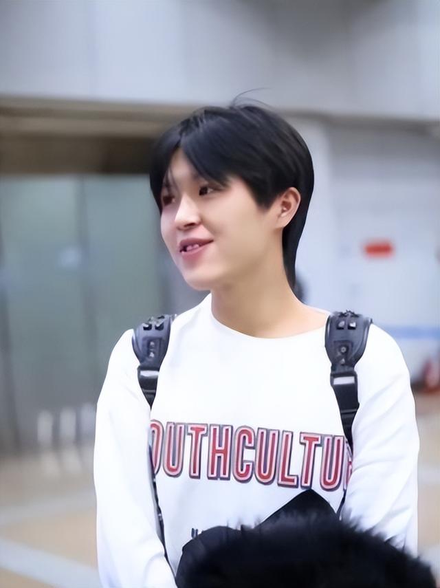 知名爱豆诈骗600万韩元自首!因经济困难打工,不慎误入诈骗团伙休闲区蓝鸢梦想 - Www.slyday.coM 知名爱豆诈骗600万韩元自首!因经济困难打工,不慎误入诈骗团伙休闲区蓝鸢梦想 - Www.slyday.coM