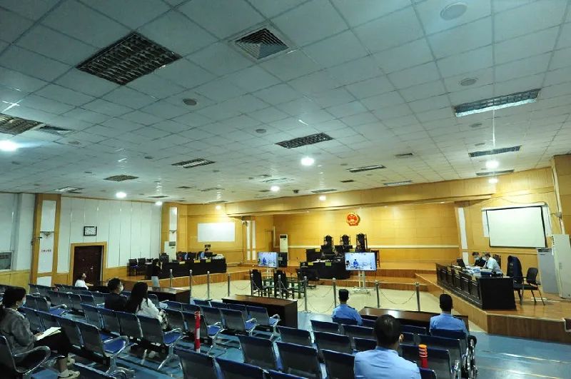 银行行长为女儿上学,上当26次,被骗3.5亿,获刑7年休闲区蓝鸢梦想 - Www.slyday.coM 银行行长为女儿上学,上当26次,被骗3.5亿,获刑7年休闲区蓝鸢梦想 - Www.slyday.coM