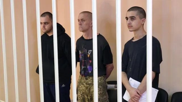 被判处死刑的3名外国雇佣兵。图源：俄媒