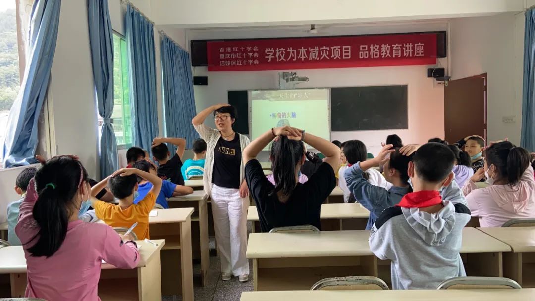 【紫牛头条】母女俩并肩考研双双成功上岸,妈妈说:我还有很多成长空间休闲区蓝鸢梦想 - Www.slyday.coM 【紫牛头条】母女俩并肩考研双双成功上岸,妈妈说:我还有很多成长空间休闲区蓝鸢梦想 - Www.slyday.coM