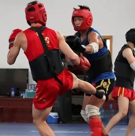 孩子学散打后变得自信了，苏州哪家机构能培养这种气质？