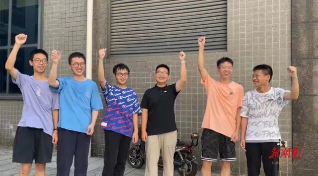 全省唯一!16岁湖南少年被中科大少年班录取!休闲区蓝鸢梦想 - Www.slyday.coM 全省唯一!16岁湖南少年被中科大少年班录取!休闲区蓝鸢梦想 - Www.slyday.coM