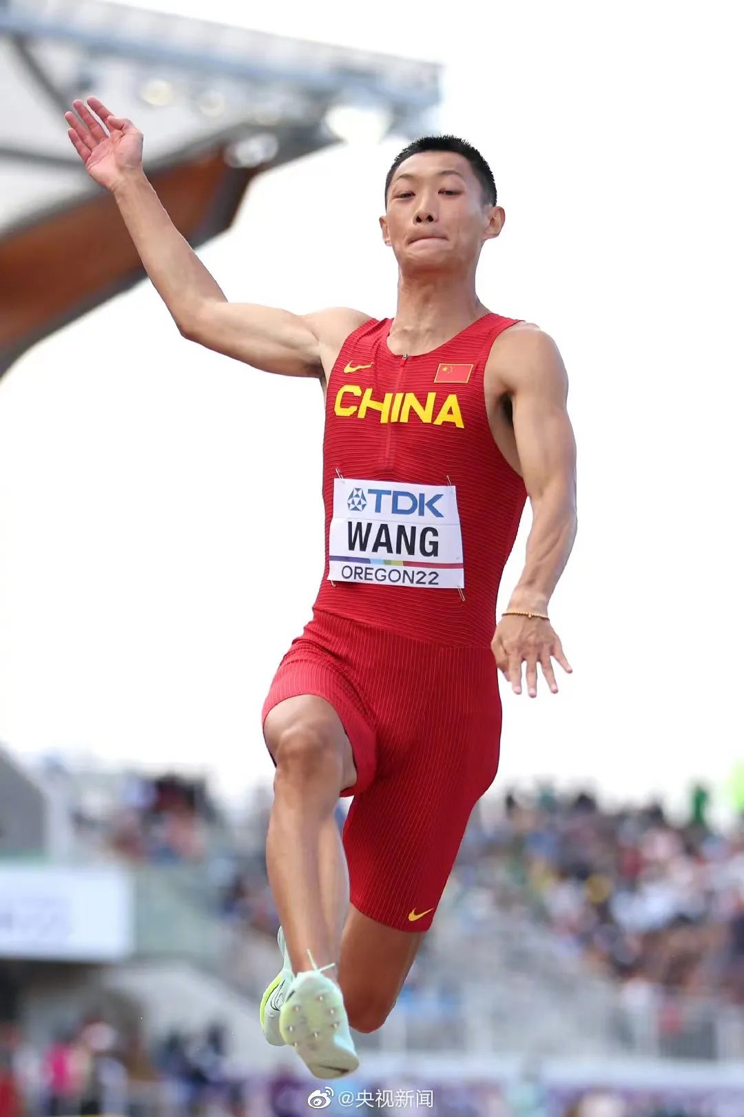 好样的!王嘉男夺世锦赛男子跳远金牌,创造历史休闲区蓝鸢梦想 - Www.slyday.coM 好样的!王嘉男夺世锦赛男子跳远金牌,创造历史休闲区蓝鸢梦想 - Www.slyday.coM