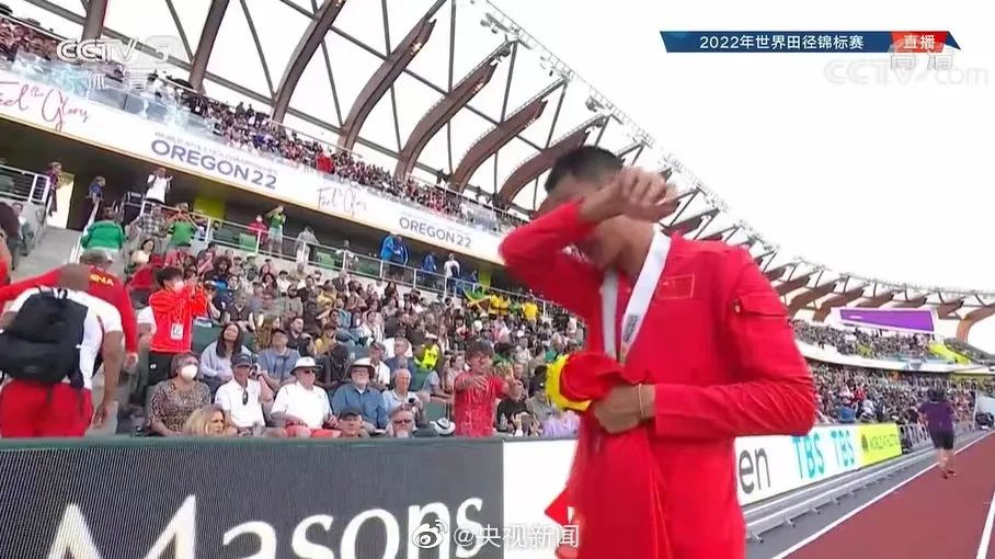 好样的!王嘉男夺世锦赛男子跳远金牌,创造历史休闲区蓝鸢梦想 - Www.slyday.coM 好样的!王嘉男夺世锦赛男子跳远金牌,创造历史休闲区蓝鸢梦想 - Www.slyday.coM