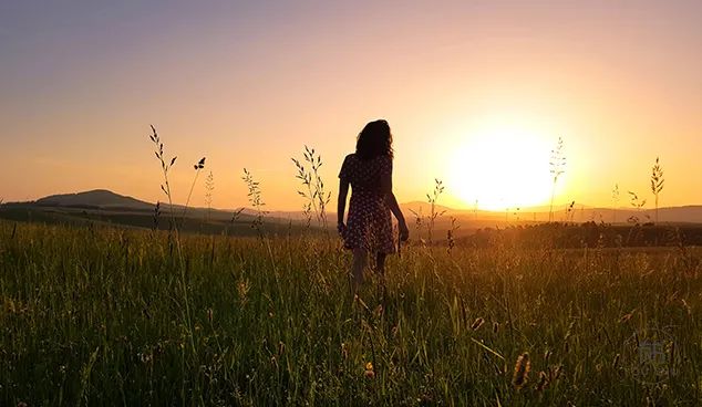 儿子被复旦录取,母亲发朋友圈被嘲讽,撕开了成人世界的残酷真相休闲区蓝鸢梦想 - Www.slyday.coM 儿子被复旦录取,母亲发朋友圈被嘲讽,撕开了成人世界的残酷真相休闲区蓝鸢梦想 - Www.slyday.coM