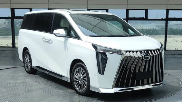 “国产埃尔法”全新传祺M8已就位……