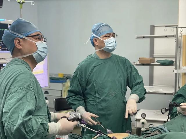很快b超报告就印证了林教授的观点:子宫肌层可见多个低回声结节,最大