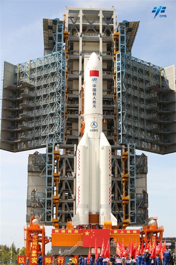 8K超高清!延时摄影看"问天"实验舱转运过程休闲区蓝鸢梦想 - Www.slyday.coM 8K超高清!延时摄影看"问天"实验舱转运过程休闲区蓝鸢梦想 - Www.slyday.coM