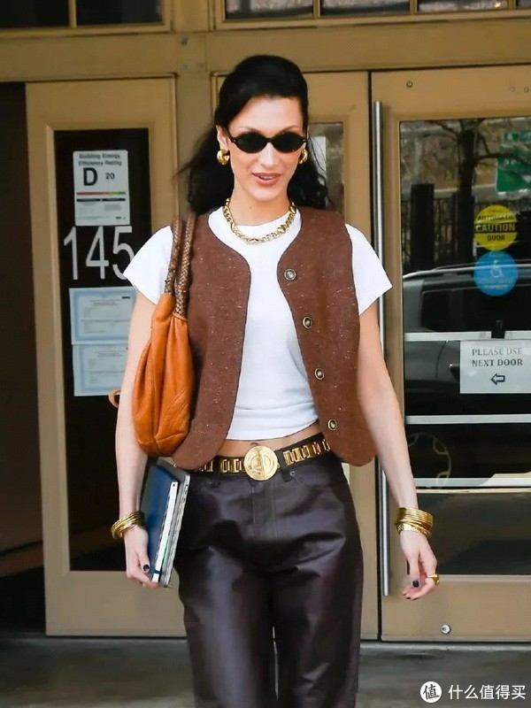 夏季穿搭当然有套路,这4个方案让你赢很大!休闲区蓝鸢梦想 - Www.slyday.coM 夏季穿搭当然有套路,这4个方案让你赢很大!休闲区蓝鸢梦想 - Www.slyday.coM