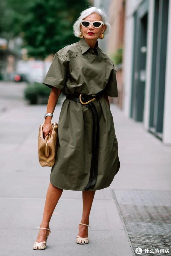 夏季穿搭当然有套路,这4个方案让你赢很大!休闲区蓝鸢梦想 - Www.slyday.coM 夏季穿搭当然有套路,这4个方案让你赢很大!休闲区蓝鸢梦想 - Www.slyday.coM