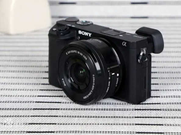 最低两位数,如何最快拉近你与自媒体博主的距离休闲区蓝鸢梦想 - Www.slyday.coM 最低两位数,如何最快拉近你与自媒体博主的距离休闲区蓝鸢梦想 - Www.slyday.coM