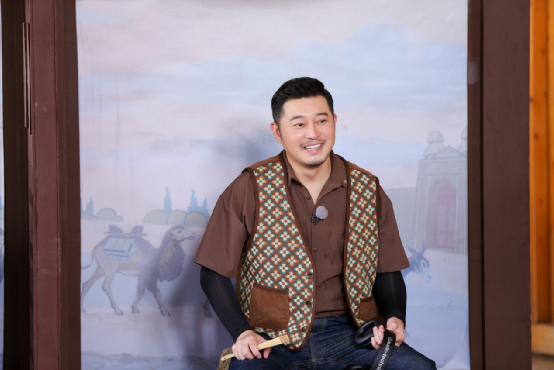 《奔跑吧》走进吐鲁番打造“大漠落日限定舞台”,兄弟团挑战蔡徐坤新歌舞蹈休闲区蓝鸢梦想 - Www.slyday.coM 《奔跑吧》走进吐鲁番打造“大漠落日限定舞台”,兄弟团挑战蔡徐坤新歌舞蹈休闲区蓝鸢梦想 - Www.slyday.coM