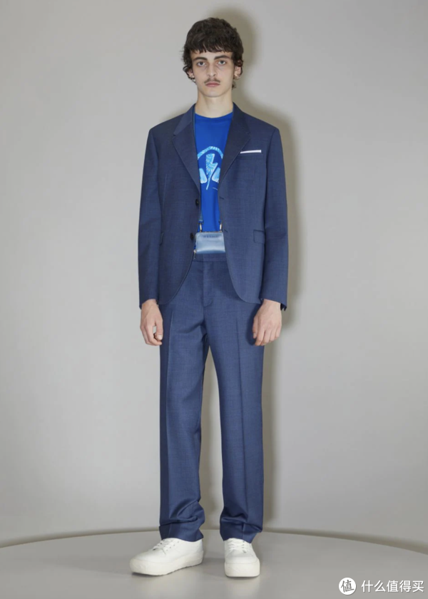 头部大牌西服为啥那么贵?除了品牌溢价原来还有这么多学问!别杠,杠就是我说的不对!休闲区蓝鸢梦想 - Www.slyday.coM 头部大牌西服为啥那么贵?除了品牌溢价原来还有这么多学问!别杠,杠就是我说的不对!休闲区蓝鸢梦想 - Www.slyday.coM