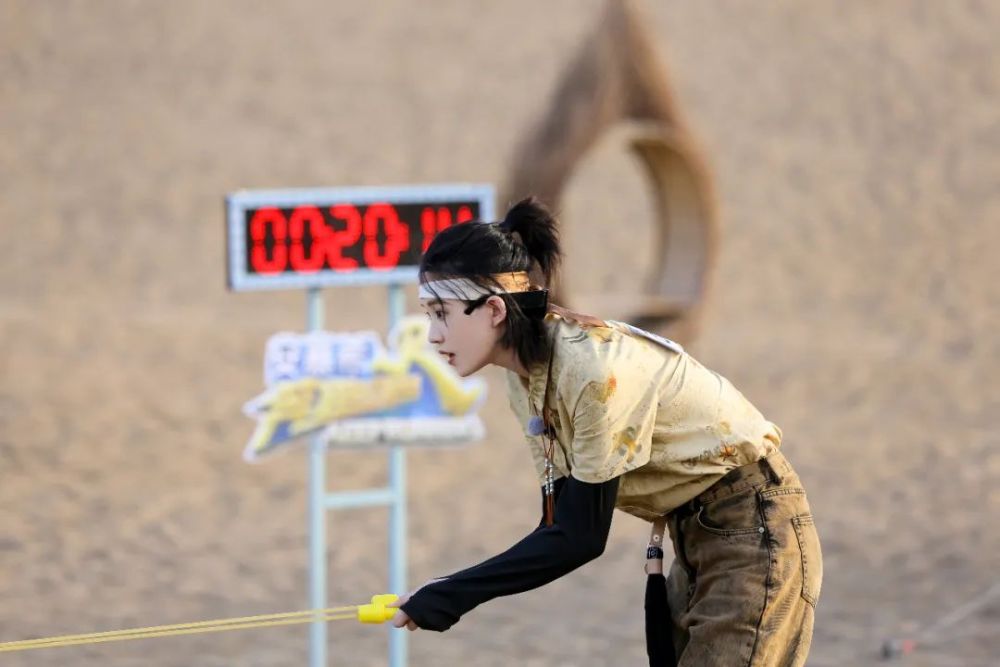 《奔跑吧》走进吐鲁番打造“大漠落日限定舞台”,兄弟团挑战蔡徐坤新歌舞蹈休闲区蓝鸢梦想 - Www.slyday.coM 《奔跑吧》走进吐鲁番打造“大漠落日限定舞台”,兄弟团挑战蔡徐坤新歌舞蹈休闲区蓝鸢梦想 - Www.slyday.coM