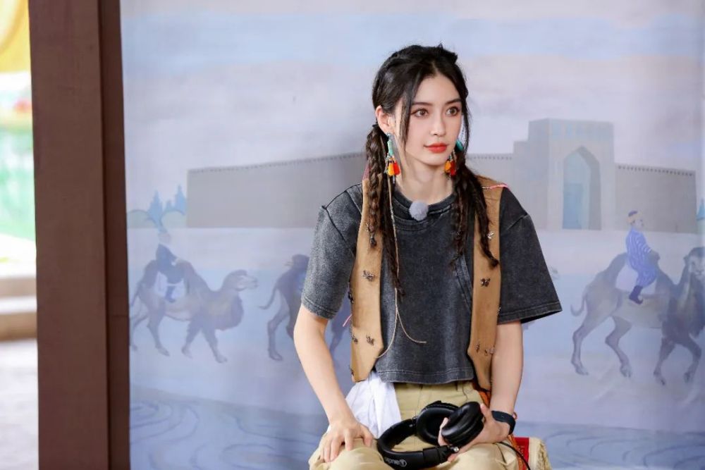 《奔跑吧》走进吐鲁番打造“大漠落日限定舞台”,兄弟团挑战蔡徐坤新歌舞蹈休闲区蓝鸢梦想 - Www.slyday.coM 《奔跑吧》走进吐鲁番打造“大漠落日限定舞台”,兄弟团挑战蔡徐坤新歌舞蹈休闲区蓝鸢梦想 - Www.slyday.coM