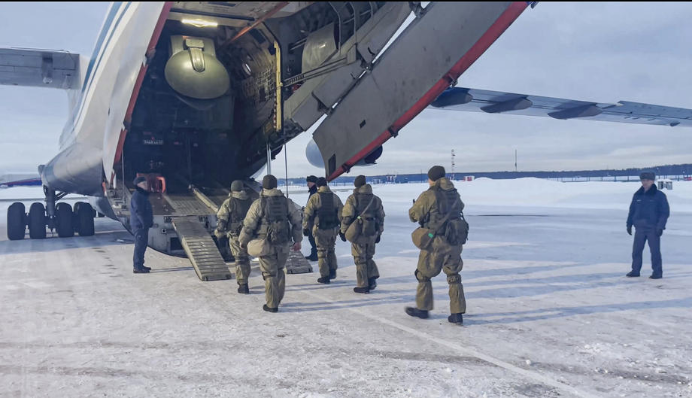 俄罗斯空降兵在平息哈萨克斯坦国内局势行动中的表现再次引发外界的热议。
