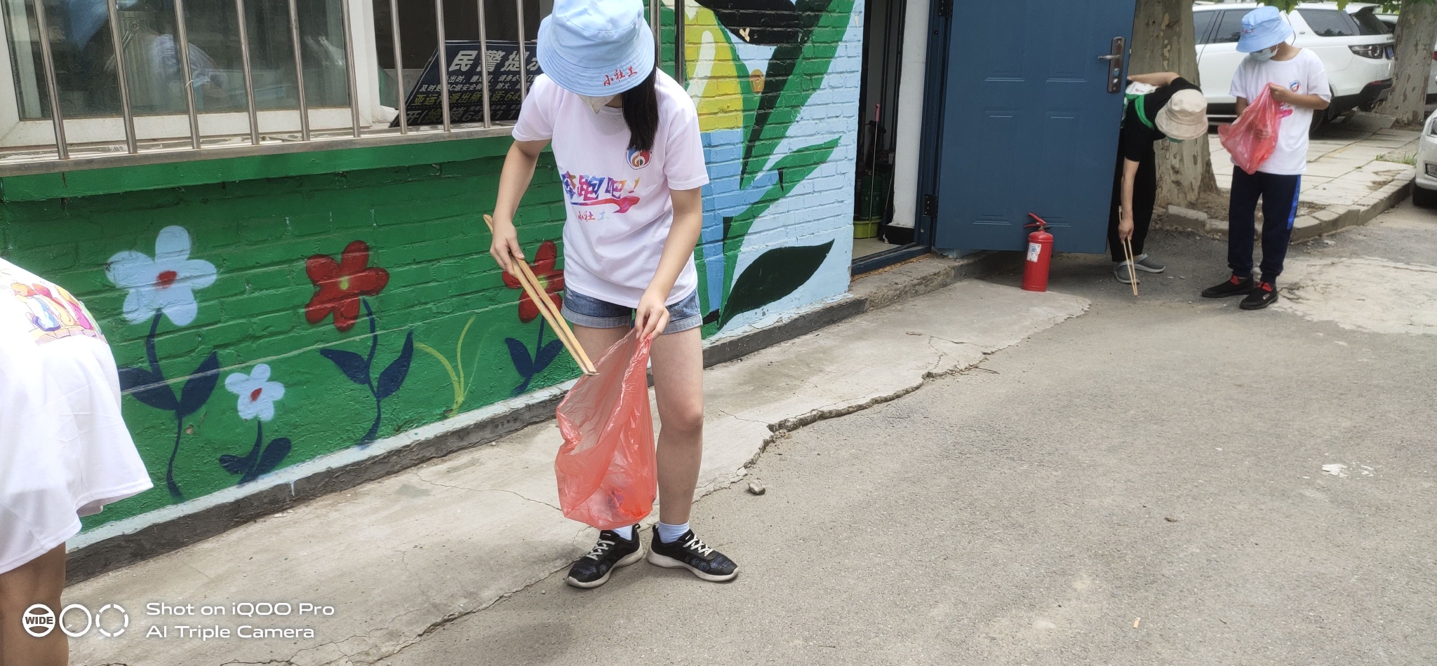 暑假可以这样过:小社工也能参与社区大治理休闲区蓝鸢梦想 - Www.slyday.coM 暑假可以这样过:小社工也能参与社区大治理休闲区蓝鸢梦想 - Www.slyday.coM