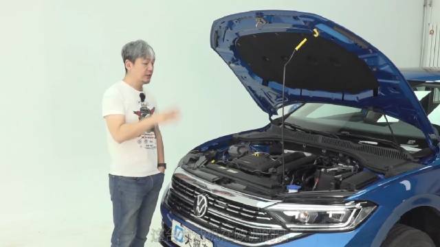 这辆大众新款速腾的前后防撞梁……