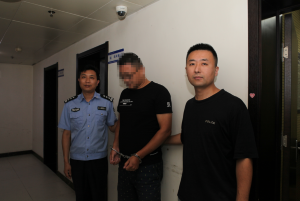 难以置信(直播间以前的大哥跟我借钱)直播间以前人气很旺,突然没有人了,怎么回事,(图1) 难以置信(直播间以前的大哥跟我借钱)直播间以前人气很旺,突然没有人了,怎么回事,(图1)