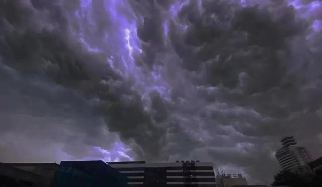 闪电新闻是干什么的 2322-377fb70e01f5db87c626b18432aa8816.jpg