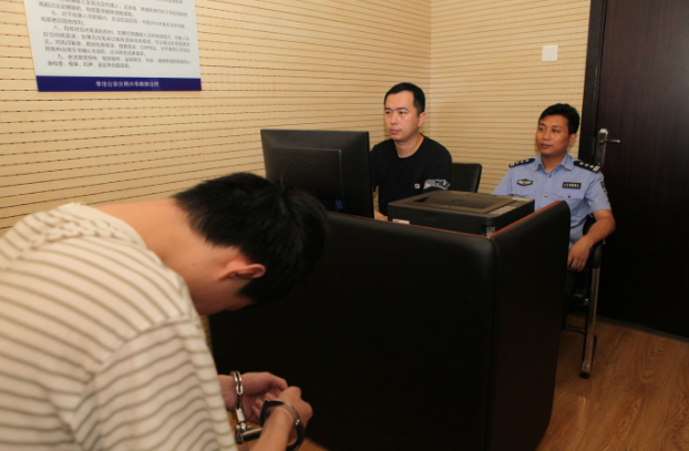难以置信(直播间以前的大哥跟我借钱)直播间以前人气很旺,突然没有人了,怎么回事,(图4) 难以置信(直播间以前的大哥跟我借钱)直播间以前人气很旺,突然没有人了,怎么回事,(图4)