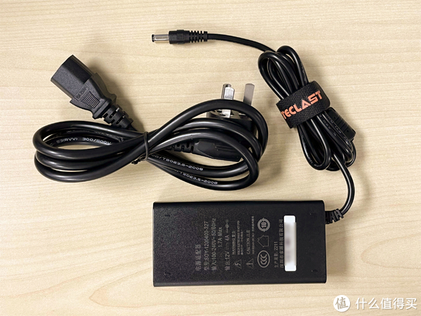 给集团党支部的领导新装的台电凌珑M(NUC):Celeron N5095,实测性能充分满足上班“摸鱼”的不二选择!休闲区蓝鸢梦想 - Www.slyday.coM 给集团党支部的领导新装的台电凌珑M(NUC):Celeron N5095,实测性能充分满足上班“摸鱼”的不二选择!休闲区蓝鸢梦想 - Www.slyday.coM