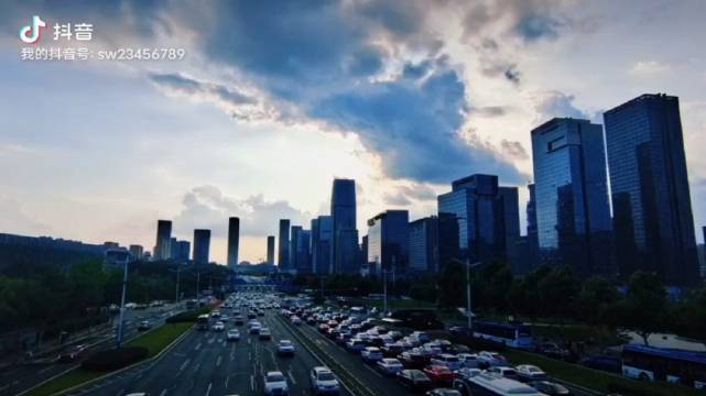 东边日出西边雨，经十路奥体附近两重天